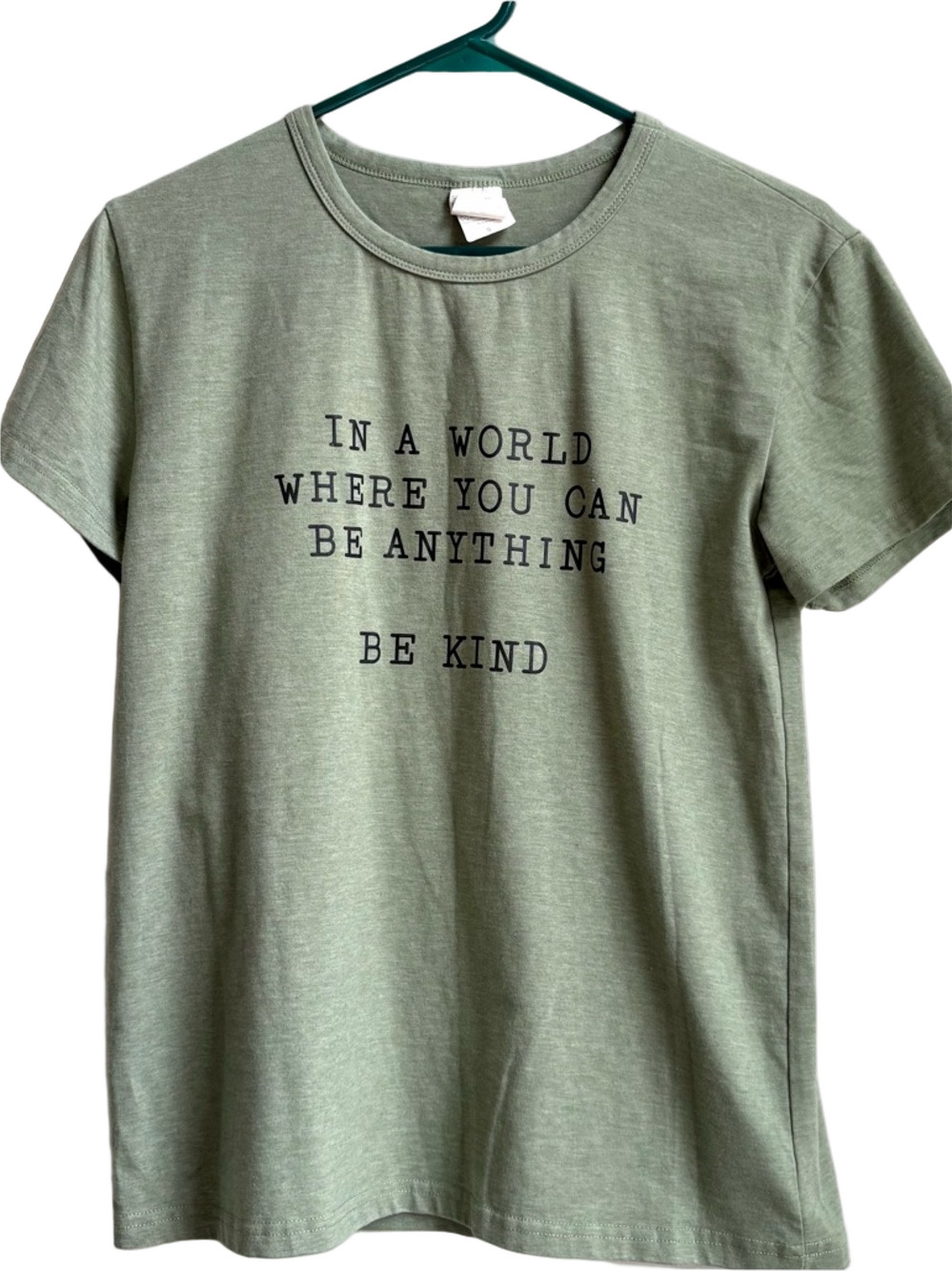 BE KIND Green cotton blend KINDNESS tee t-shirt shirt top